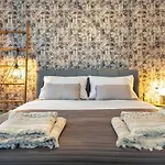 Sun Smiles In Naousa, Paros Tatil Evi
