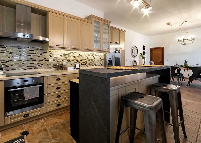 Sun Smiles In Naousa, Paros * Naousa (Paros)