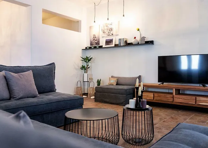 Sun Smiles In Naousa, Paros * Naousa (Paros)